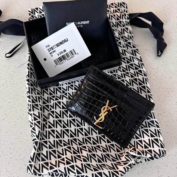 YSL Monogram Card Case in Grained Leather - Picture 4 of 4